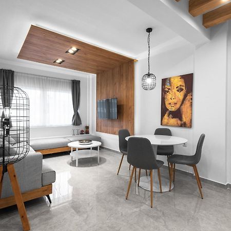 Wood N White, Nilie Hospitality Mgmt Apartment Thessaloníki Ngoại thất bức ảnh